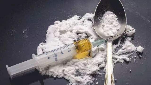 吸海洛因多少次會上癮？